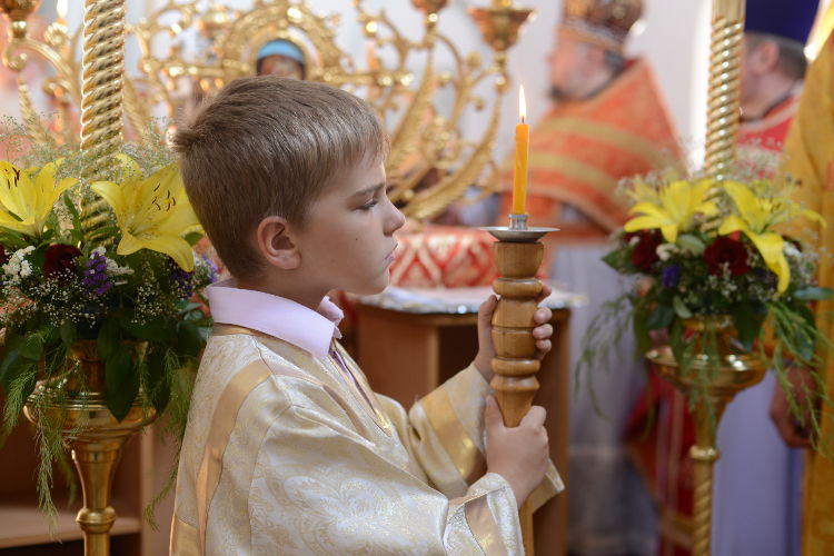 Храм Святых Царственных мучеников, Донецк, Горняк»
