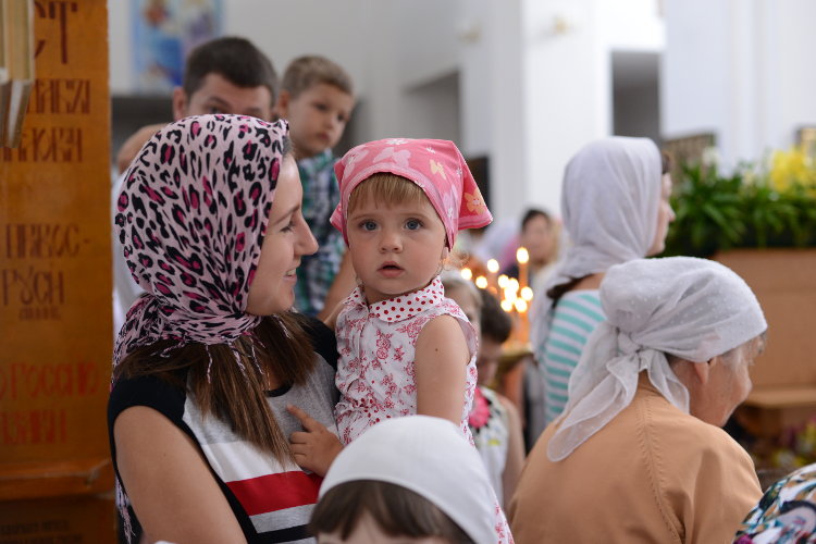 Храм Святых Царственных мучеников, Донецк, Горняк»